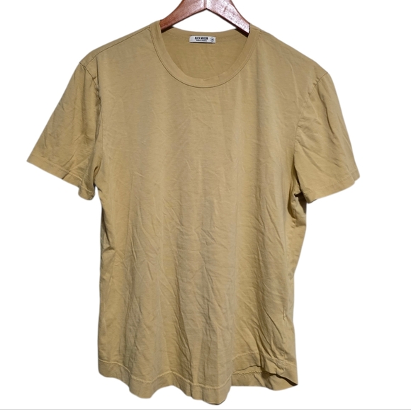 Buck Mason Other - Buck Mason Pima Curved Hem Tee in Balsa Size Medium